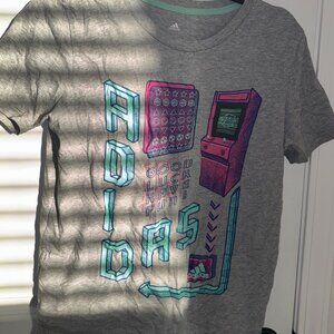 Adidas tee